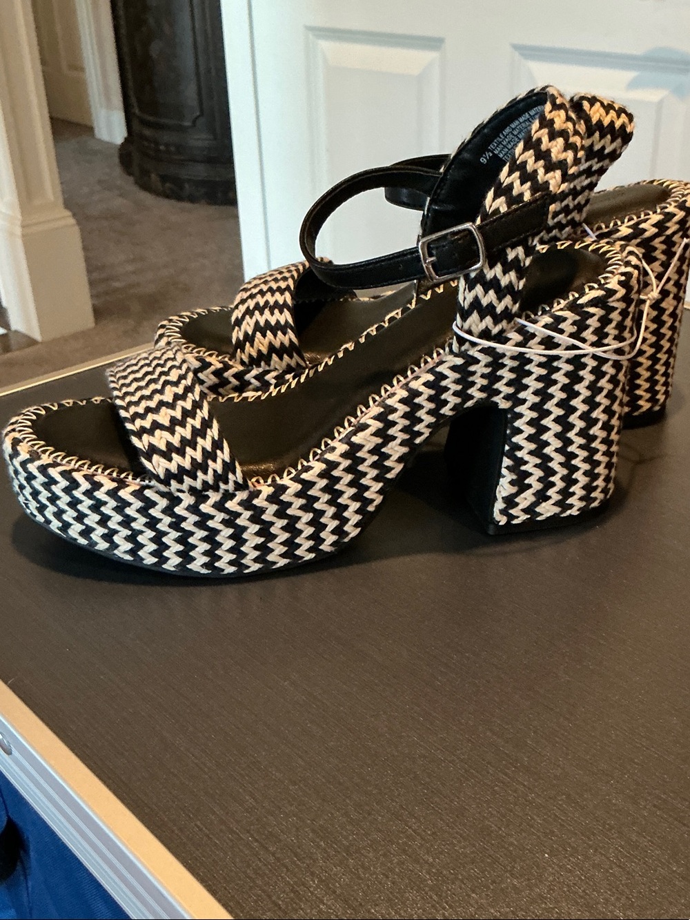Universal Thread Black and Cream Woven Platform Sandals